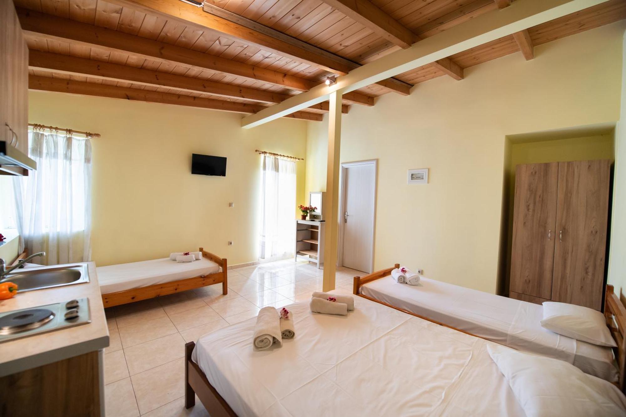 Mediterraneo Studios Vasilikí Exteriör bild