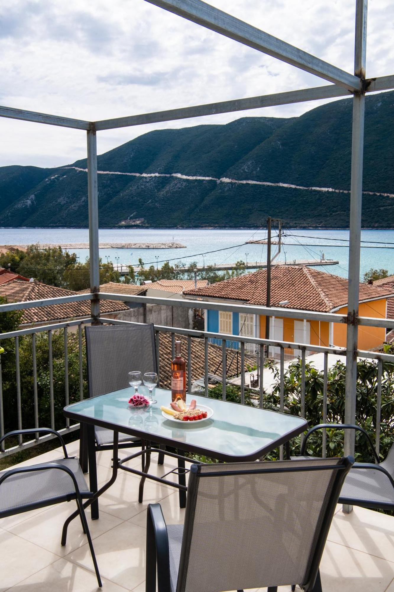 Mediterraneo Studios Vasilikí Exteriör bild