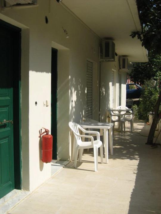 Mediterraneo Studios Vasilikí Exteriör bild